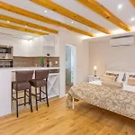 Apartments Stradun
